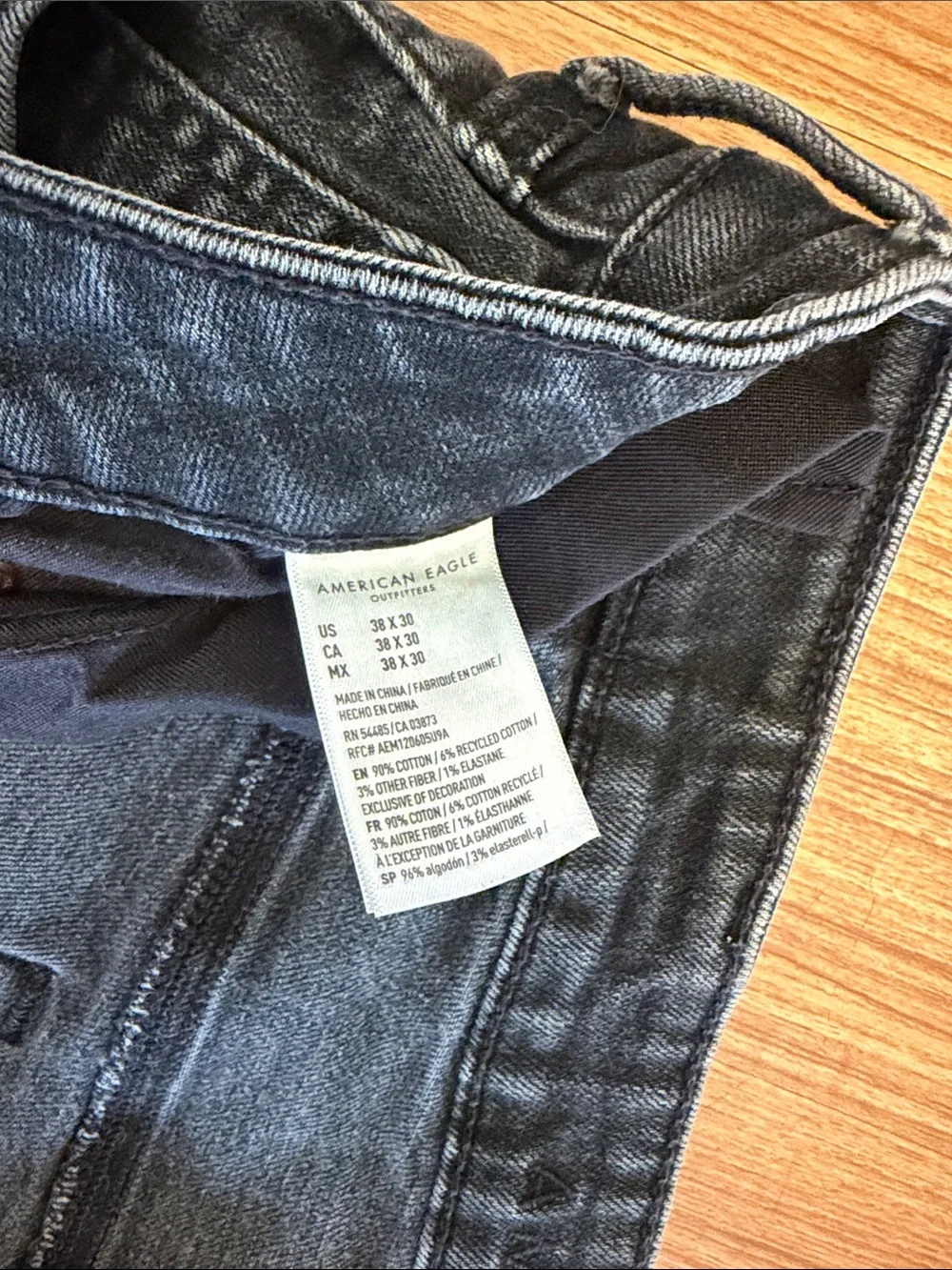 MENS AE American Eagle Outfitters AIRFLEX+ Slim Distressed Black Jeans 38x30 - Picture 3 of 4